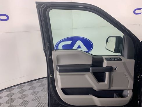 Used 2018 Ford F150 XL w/ Equipment Group 101A Mid image 14