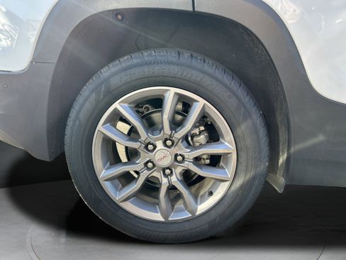 Used 2022 GMC Terrain SLT image 43