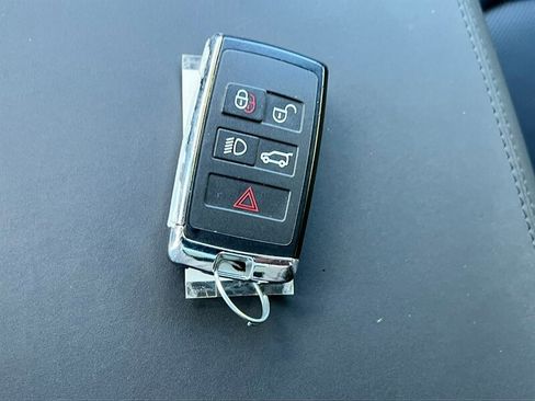 Used 2025 Land Rover Defender 110 S AWD/4WD image 41