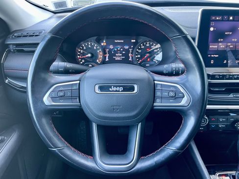 Used 2022 Jeep Compass Trailhawk w/ Trailhawk Convenience Group AWD/4WD image 20