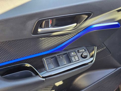 Used 2021 Toyota C-HR XLE image 22