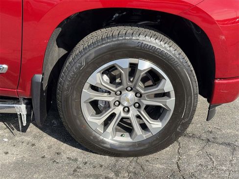 Used 2023 Chevrolet Silverado 1500 High Country w/ Technology Package image 25