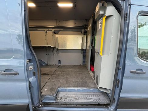 Used 2020 Ford Transit 250 148 High Roof Extended RWD image 18