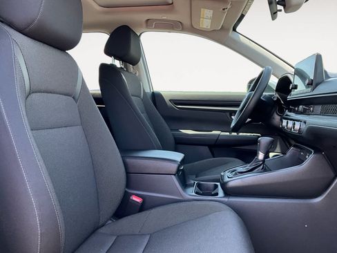 Used 2025 Honda CR-V EX image 12