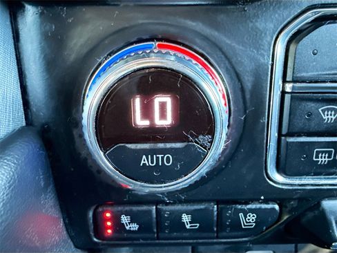 Used 2021 GMC Yukon XL SLT image 22