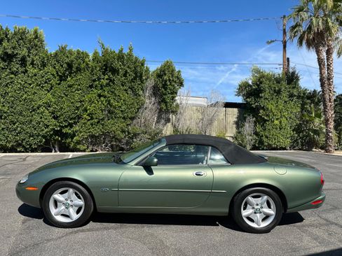 Used 1999 Jaguar XK8 Convertible RWD image 14