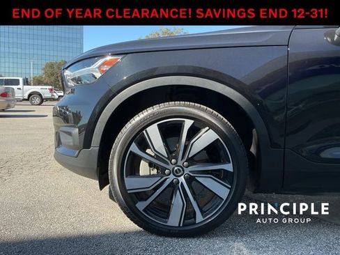 Certified 2021 Volvo XC40 P8 Recharge w/ Advanced Package image 10