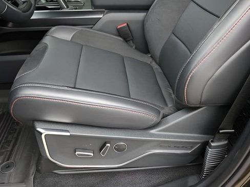 Used 2025 Ford F150 Raptor image 12