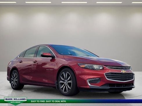 Used 2018 Chevrolet Malibu LT FWD image 1