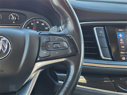 Used 2022 Buick Enclave Essence image 29