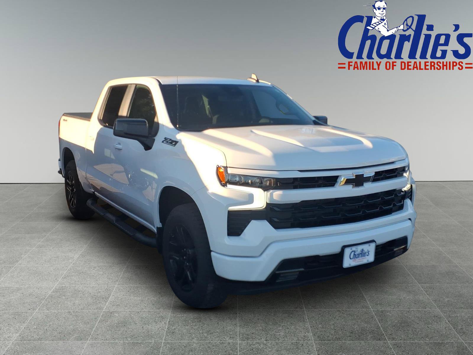 New 2026 Chevrolet Silverado 1500 RST w/ Dark Appearance Package AWD/4WD image 3