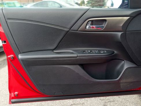 Used 2016 Honda Accord Sport image 16