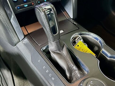 Certified 2017 Ford Explorer Platinum image 19