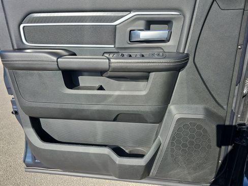 Used 2025 RAM 2500 Lone Star image 24