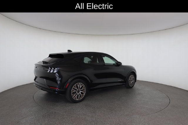 Used 2024 Ford Mustang Mach-E Premium AWD/4WD image 18