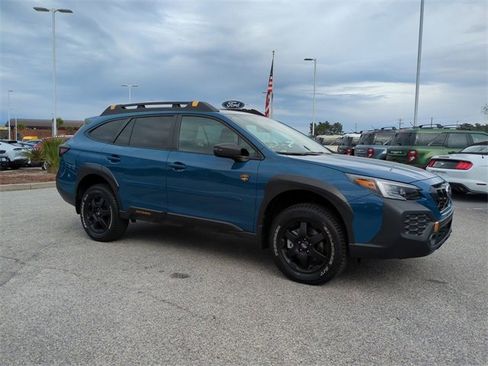 Used 2025 Subaru Outback Wilderness image 2