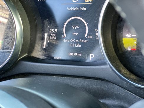 Used 2022 Jeep Wrangler Unlimited Sahara w/ Cold Weather Group image 27