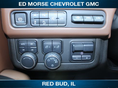 Used 2021 Chevrolet Tahoe High Country w/ Premium Package AWD/4WD image 11