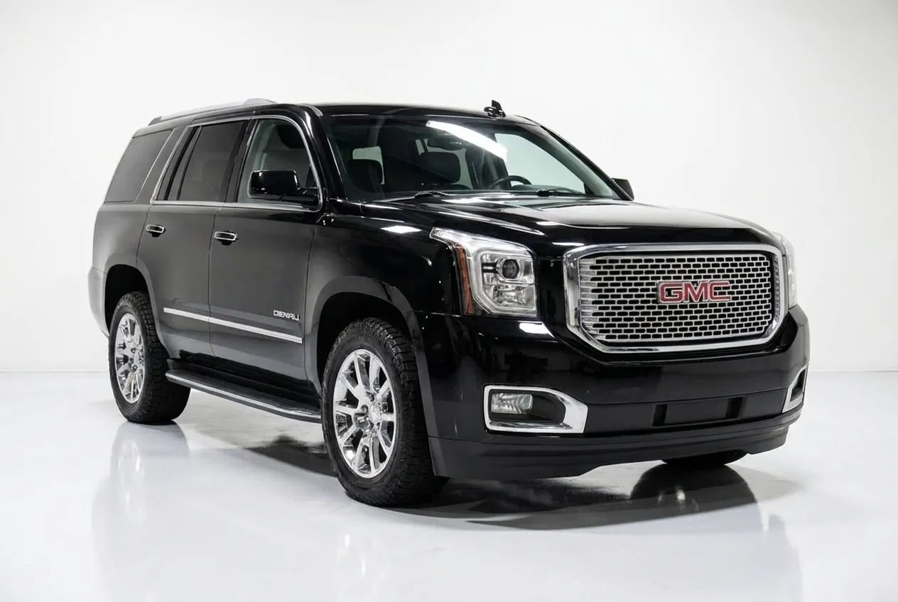 Used 2017 GMC Yukon Denali w/ Open Road Package AWD/4WD image 1