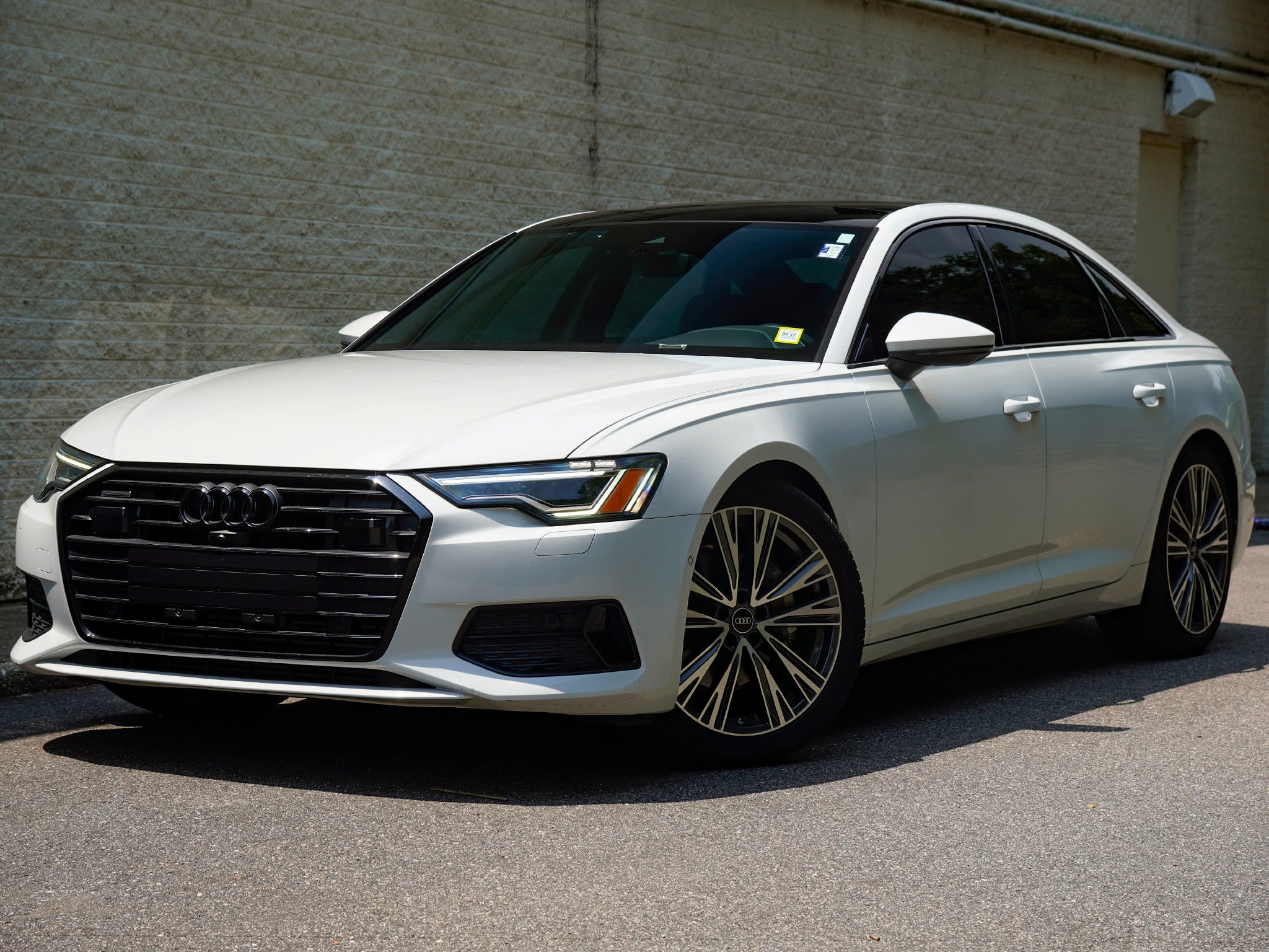 Used 2023 Audi A6 Premium Plus w/ Premium Plus Package AWD/4WD image 2