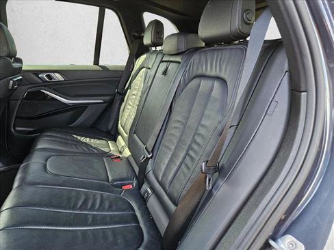 Used 2019 BMW X5 xDrive40i AWD/4WD image 18