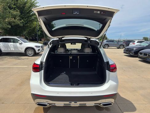 Used 2024 Mercedes-Benz GLC 300 4MATIC image 15