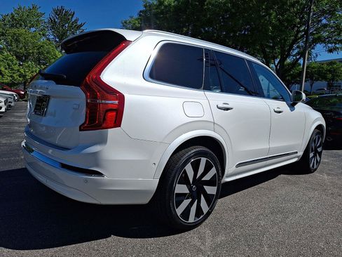Certified 2024 Volvo XC90 T8 Plus w/ Protection Package Premier AWD/4WD image 6