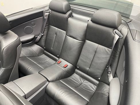 Used 2005 BMW 645Ci Convertible image 33