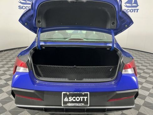 Used 2024 Hyundai Elantra SE image 20