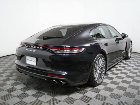 Used 2023 Porsche Panamera 4S w/ Premium Package image 29
