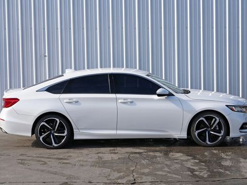 Used 2019 Honda Accord Sport image 45