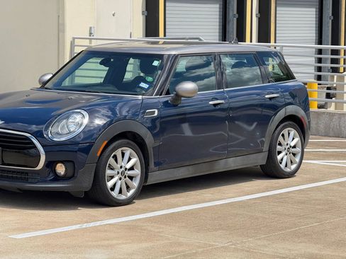 Used 2016 MINI Cooper Clubman FWD image 4