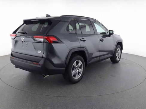 Used 2025 Toyota RAV4 XLE AWD/4WD image 5