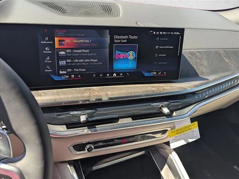 New 2027 BMW X6 xDrive40i w/ Premium Package AWD/4WD image 13