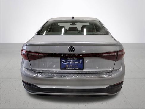 New 2026 Volkswagen Jetta SE FWD image 11