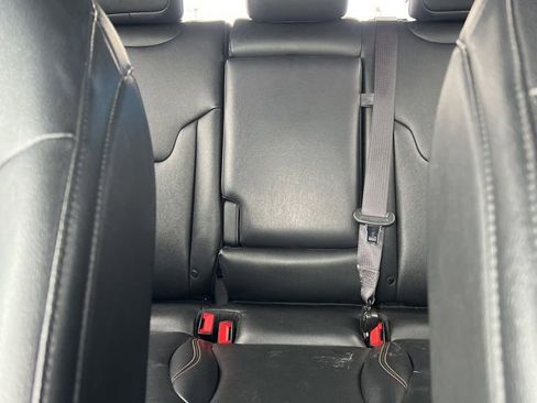 Used 2024 Jeep Compass Limited image 33