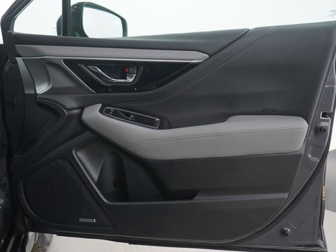 Used 2020 Subaru Outback Limited w/ Popular Package #2 image 12