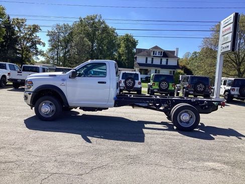 New 2025 RAM 5500 Tradesman AWD/4WD image 4