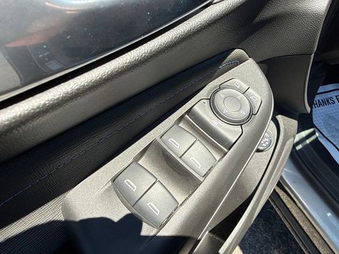 Used 2024 Buick Envista Sport Touring w/ Convenience I Package FWD image 21