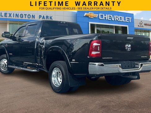 Used 2022 RAM 3500 Laramie AWD/4WD image 2