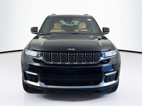 Used 2023 Jeep Grand Cherokee L Summit w/ Advanced Protech Group IV image 2