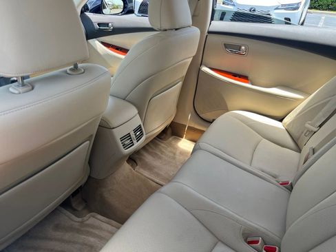 Used 2011 Lexus ES 350 FWD image 3