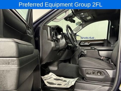 Used 2024 Chevrolet Silverado 1500 LT AWD/4WD image 11