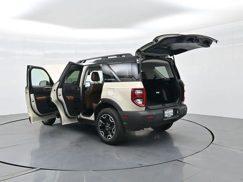 Used 2025 Ford Bronco Sport Outer Banks w/ Outer Banks Tech Package+ image 44