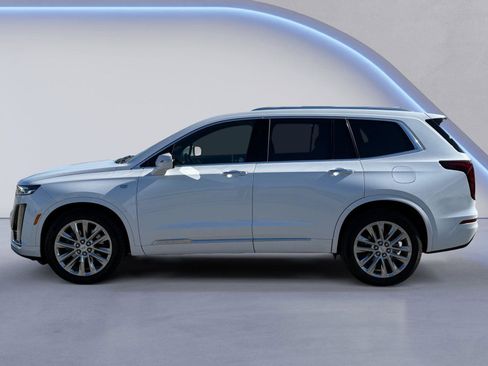 Used 2024 Cadillac XT6 Premium Luxury AWD/4WD image 10