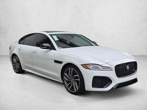 New 2024 Jaguar XF R-Dynamic SE AWD/4WD image 6