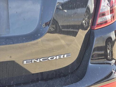 Used 2018 Buick Encore Preferred image 12