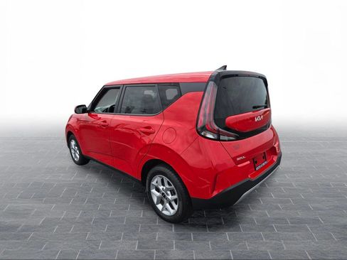 Used 2024 Kia Soul LX w/ Option Group 015 FWD image 5