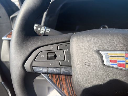 Certified 2024 Cadillac Escalade Premium Luxury w/ Performance Package image 13