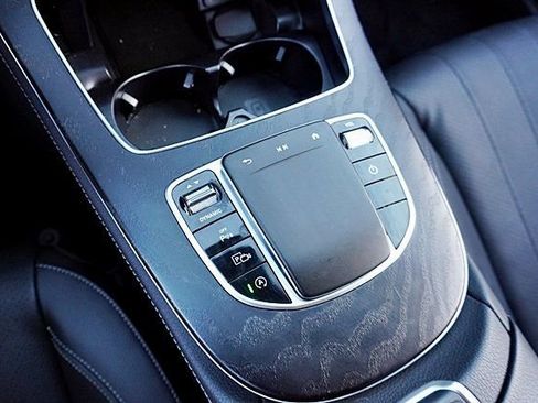 Used 2022 Mercedes-Benz E 350 Sedan image 30